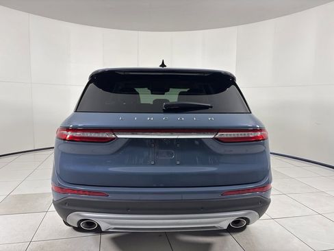 Used 2026 Lincoln Corsair Premiere image 4