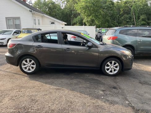 Used 2010 MAZDA MAZDA3 i Touring FWD image 5