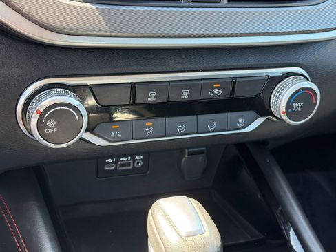Used 2024 Nissan Altima 2.5 SR AWD/4WD image 17
