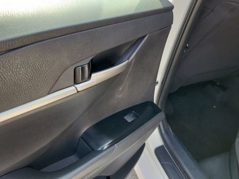 Used 2025 Toyota Camry LE FWD image 18