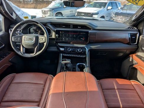 Used 2025 GMC Sierra 1500 Denali Ultimate image 11