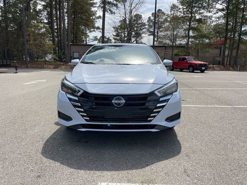 Certified 2025 Nissan Versa SV w/ Trunk Package image 3