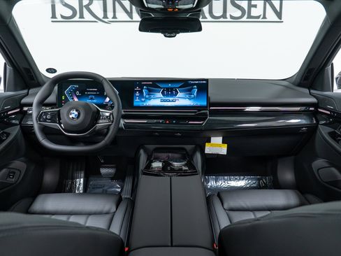 New 2026 BMW 530i xDrive w/ Premium Package image 15