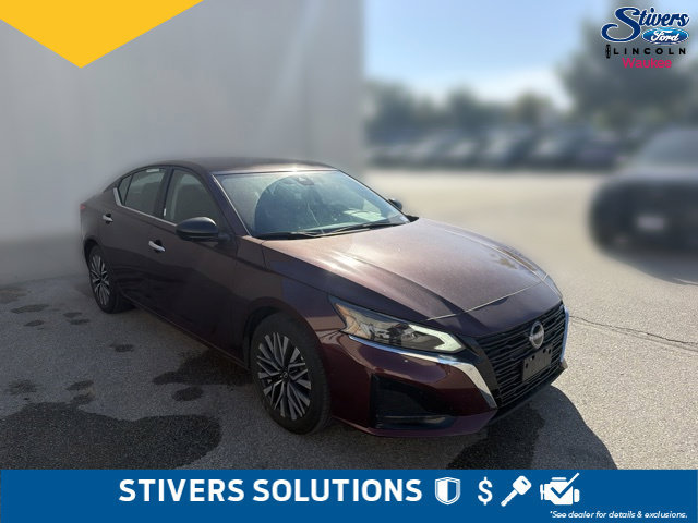 Used 2025 Nissan Altima 2.5 SV FWD image 3