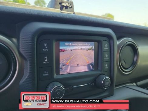Used 2021 Jeep Gladiator Sport AWD/4WD image 20