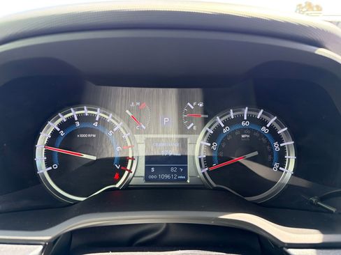 Used 2019 Toyota 4Runner TRD Off-Road Premium AWD/4WD image 7