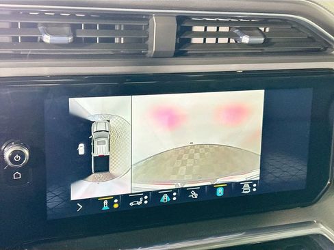 Used 2022 GMC Sierra 1500 Denali w/ Denali Reserve Package image 17