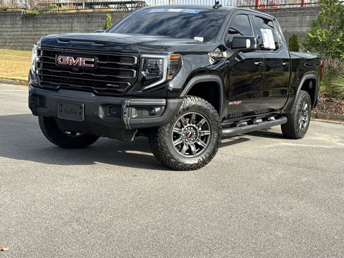 Used 2024 GMC Sierra 1500 AT4X image 5