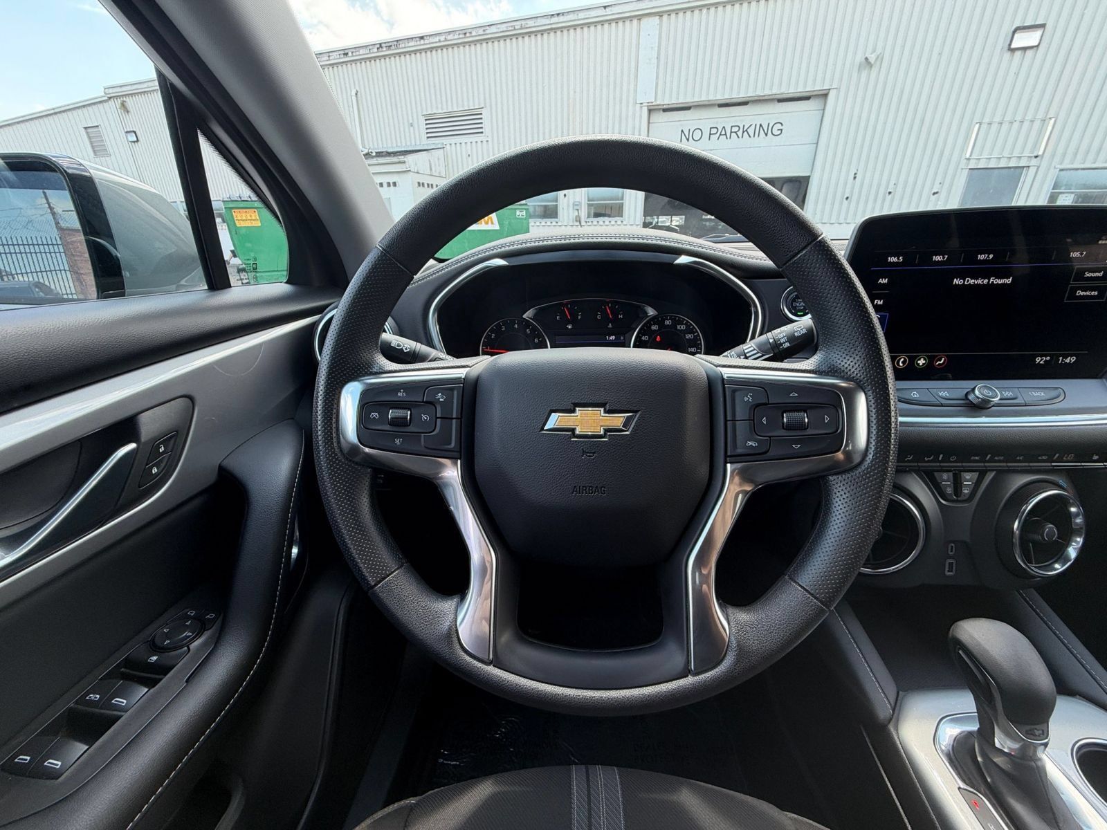 Used 2025 Chevrolet Blazer LT FWD image 30