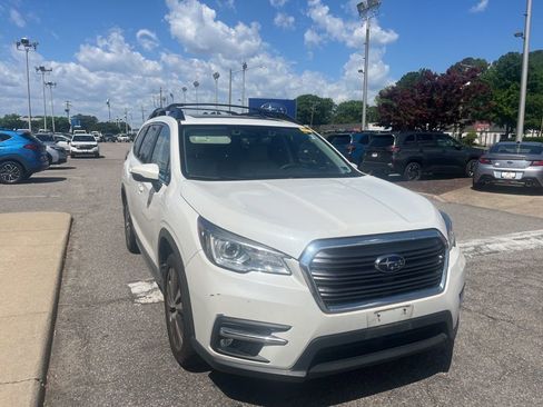 Used 2022 Subaru Ascent Limited w/ Technology Package image 2