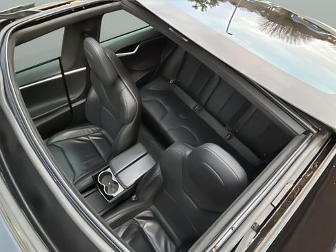 Used 2017 Tesla Model S 90D image 17