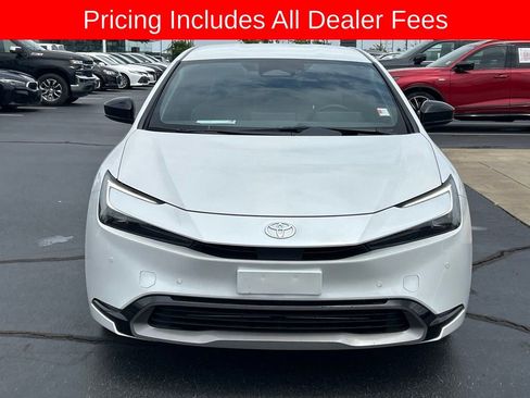 Used 2024 Toyota Prius XLE FWD image 20