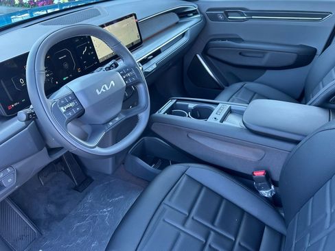 New 2026 Kia EV9 Land image 10