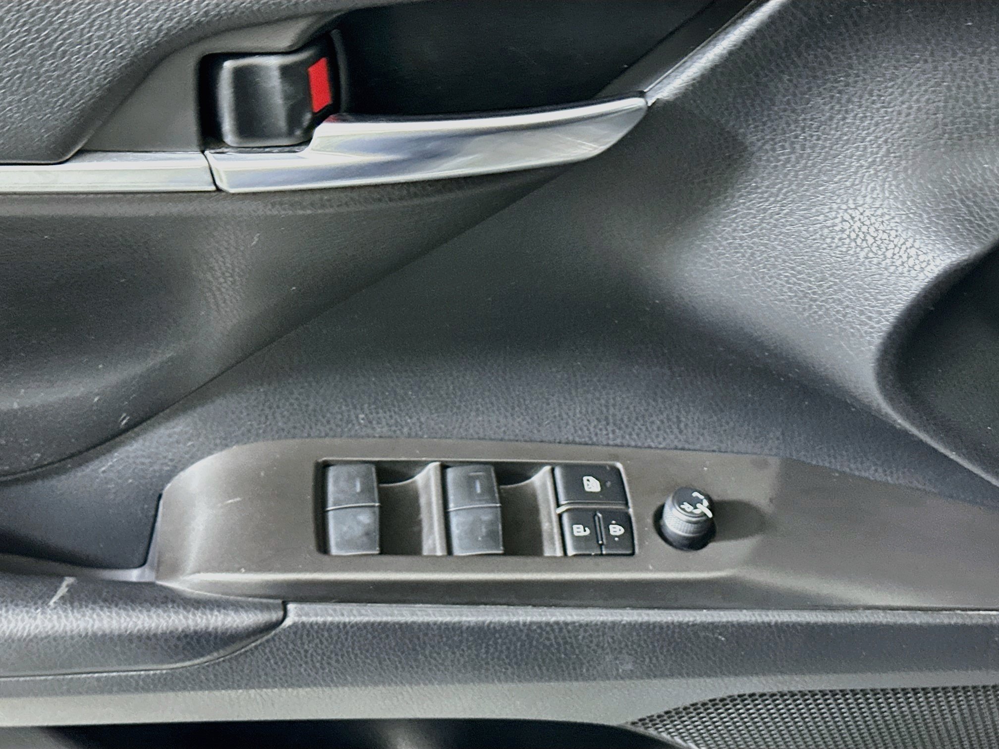 Used 2023 Toyota Camry LE FWD image 15