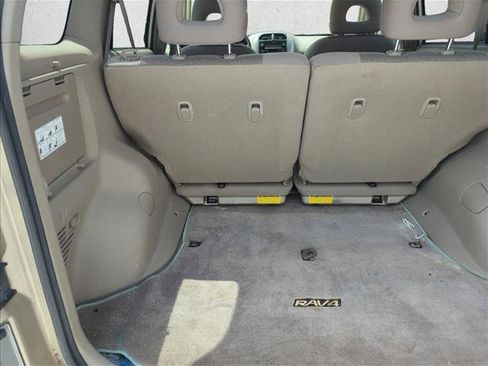 Used 2005 Toyota RAV4 2WD image 24