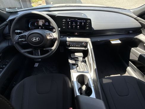 New 2026 Hyundai Elantra SEL Sport Premium FWD image 23