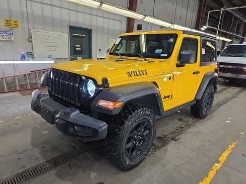 Used 2021 Jeep Wrangler Willys image 3
