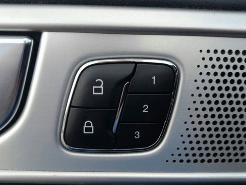 Used 2020 Ford Explorer ST w/ ST Street Pack image 17