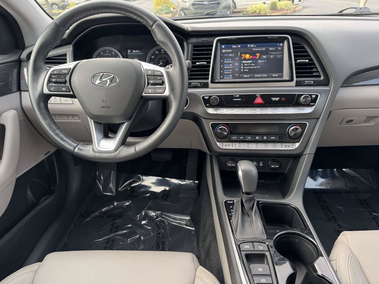 Used 2019 Hyundai Sonata Limited w/ Ultimate Package 04 FWD image 14