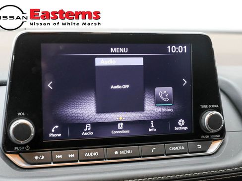 Used 2023 Nissan Rogue S image 25