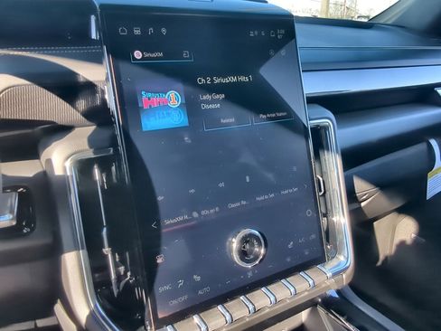 New 2026 GMC Yukon Elevation image 13