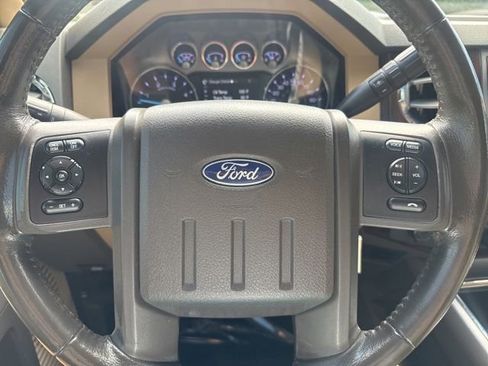 Used 2011 Ford F250 Lariat w/ Lariat Ultimate Pkg AWD/4WD image 27