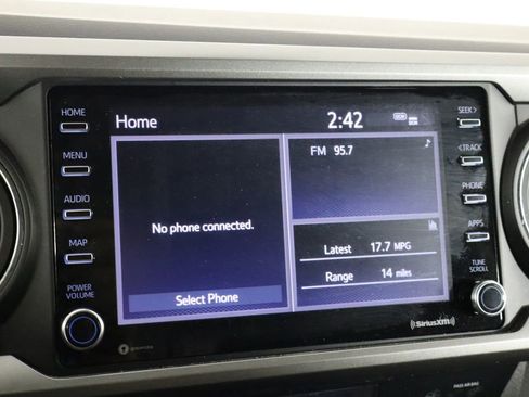 Used 2022 Toyota Tacoma SR5 w/ Technology Package RWD image 32