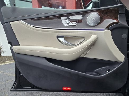 Used 2021 Mercedes-Benz E 350 4MATIC Sedan image 14