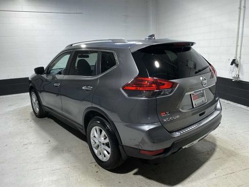 Used 2017 Nissan Rogue SV AWD/4WD image 4