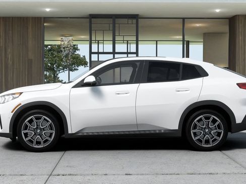 New 2027 BMW X2 xDrive28i AWD/4WD image 4