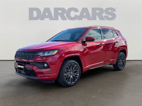 Used 2022 Jeep Compass Limited image 2