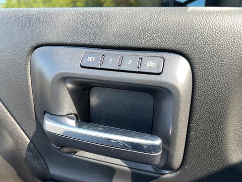 Used 2015 GMC Sierra 2500 Denali w/ Duramax Plus Package image 15