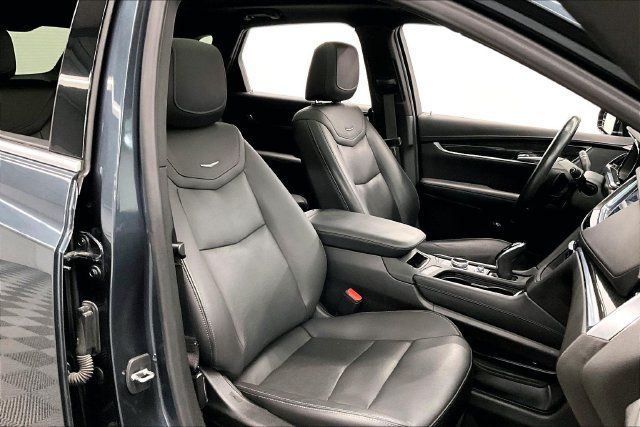 Used 2021 Cadillac XT5 Premium Luxury AWD/4WD image 8