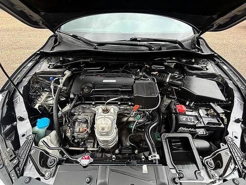 Used 2017 Honda Accord Sport Special Edition image 42