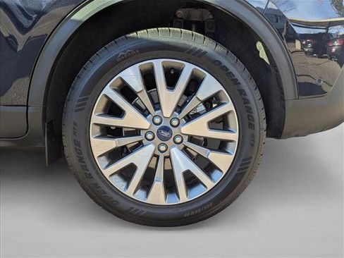 Used 2021 Ford Escape Titanium w/ Class II Trailer Tow Package image 23
