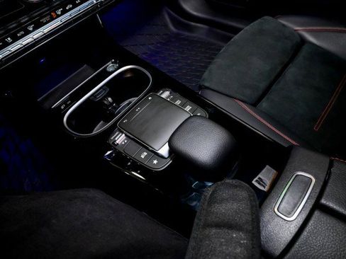 Used 2023 Mercedes-Benz CLA 250 4MATIC w/ AMG Line image 34