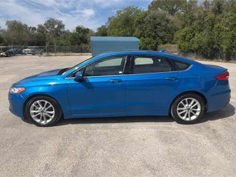 Used 2020 Ford Fusion SE image 5