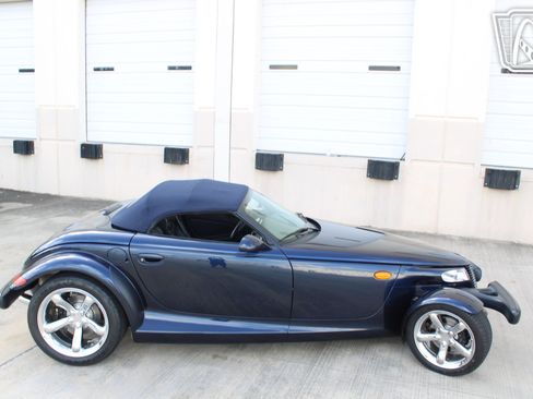 Used 2001 Chrysler Prowler RWD image 24