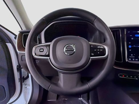 Used 2023 Volvo XC60 B5 Plus AWD/4WD image 11