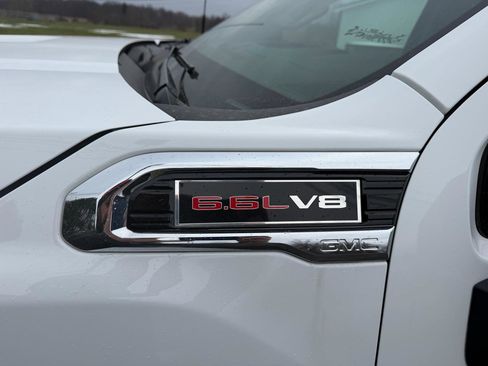 Used 2020 GMC Sierra 2500 4WD Crew Cab 159 w/ Convenience Package image 11