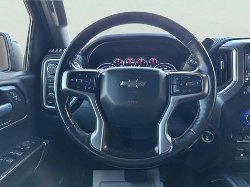 Used 2020 Chevrolet Silverado 1500 LT Trail Boss AWD/4WD image 19