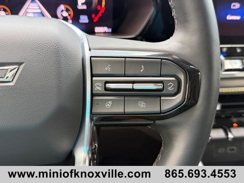 Used 2024 Chevrolet Colorado ZR2 w/ ZR2 Convenience Package III AWD/4WD image 26