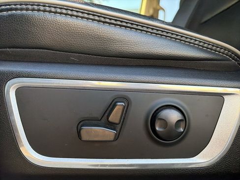 Used 2022 RAM 1500 Laramie image 7