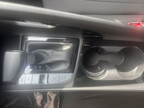 Used 2025 Hyundai Elantra SEL image 43