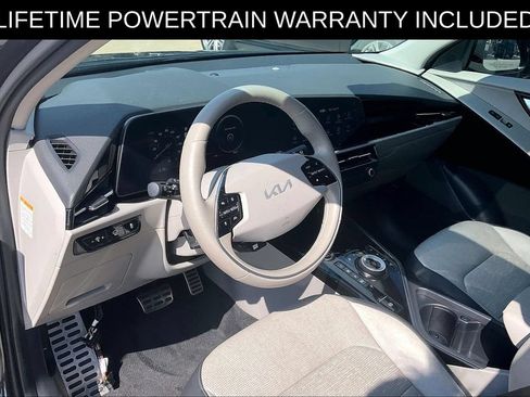 Used 2023 Kia Niro Wave FWD image 12