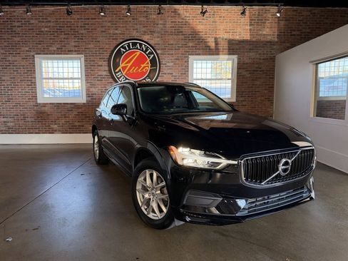 Used 2018 Volvo XC60 T5 Momentum image 1