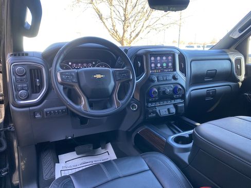 Used 2023 Chevrolet Silverado 2500 High Country w/ Z71 Off-Road Package image 38