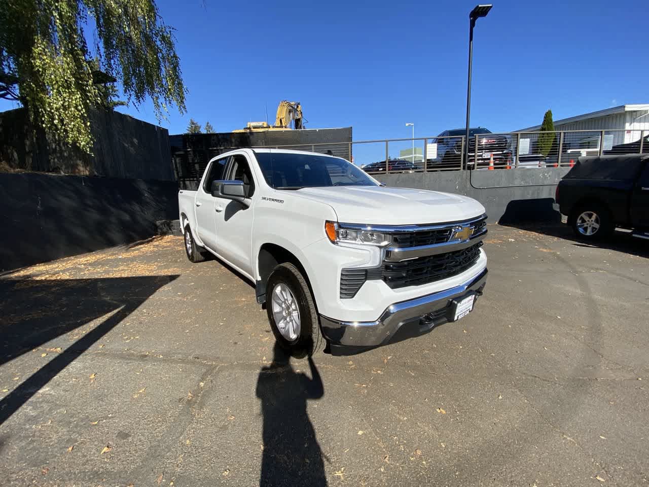 Used 2026 Chevrolet Silverado 1500 LT AWD/4WD image 8
