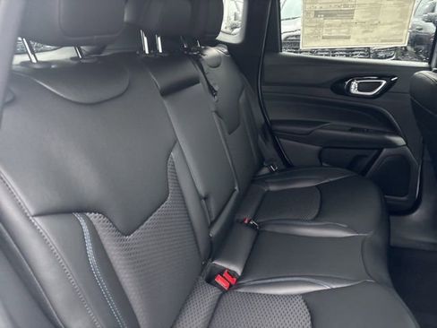 New 2026 Jeep Compass Latitude image 14