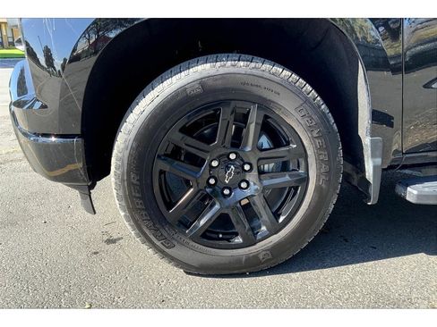 Used 2023 Chevrolet Silverado 1500 Custom image 10